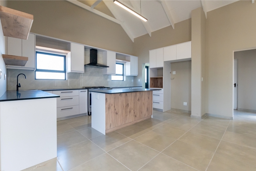 3 Bedroom Property for Sale in Hoogland Western Cape